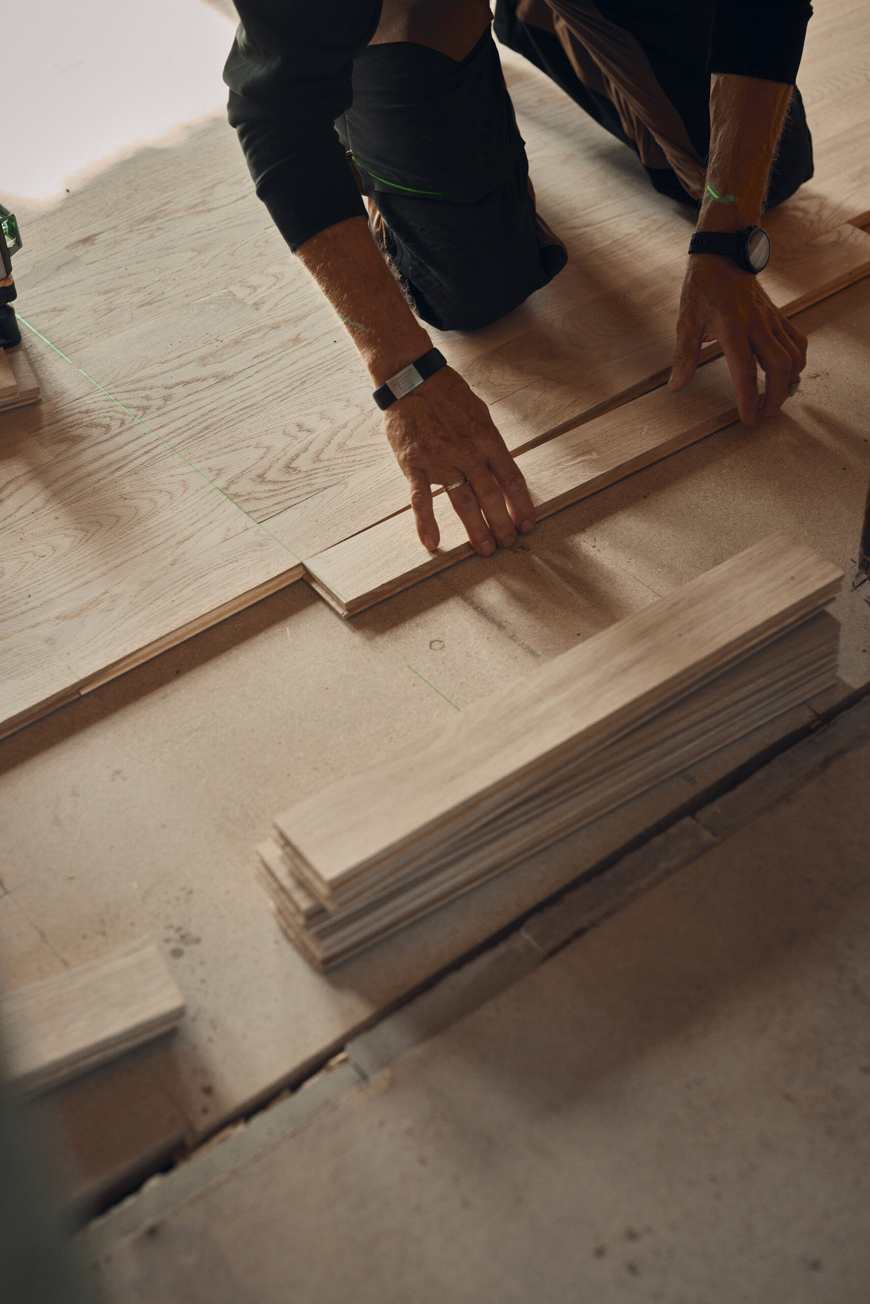 Gulvlægning af en tømrer fra Jørgen Sørensen