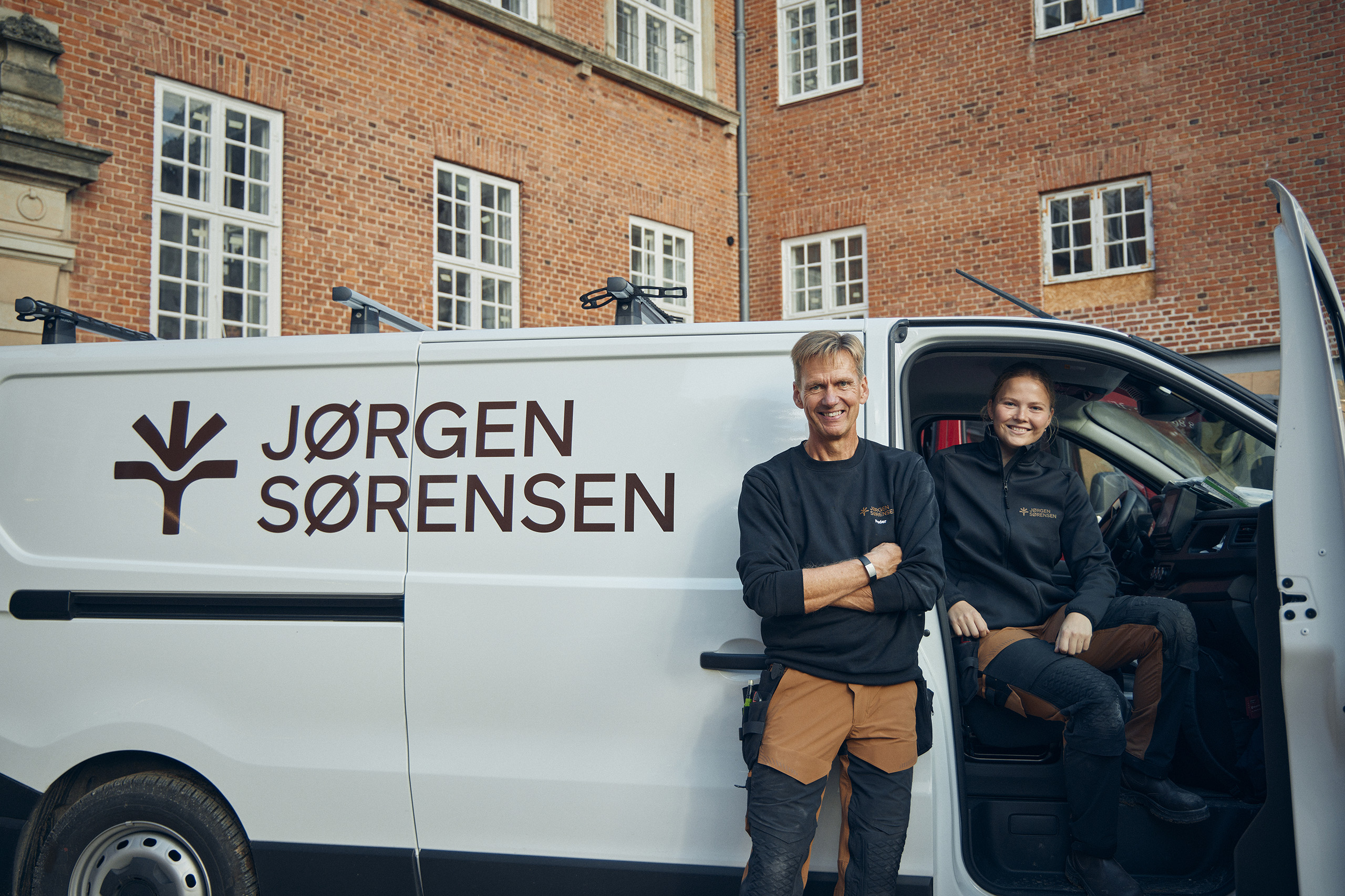 Jørgen Sørensen tømrer i firmabil